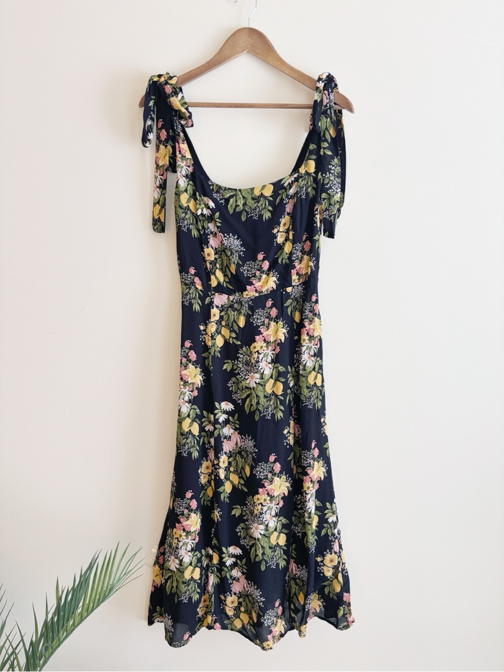 Reformation Twilight Sicilia Floral Tie Strap Midi Dress Sz 10 - Picture 4 of 8